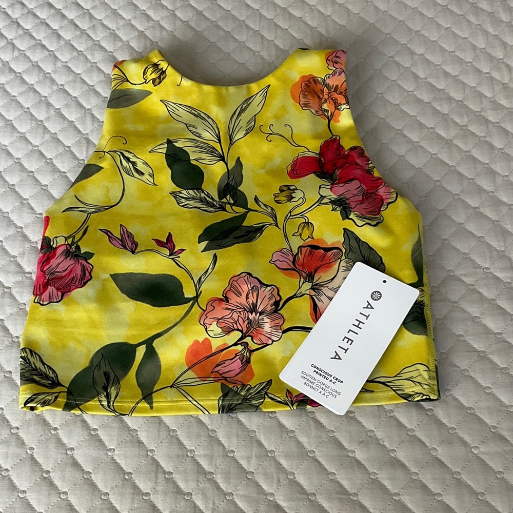 NWT Athleta Conscious Crop